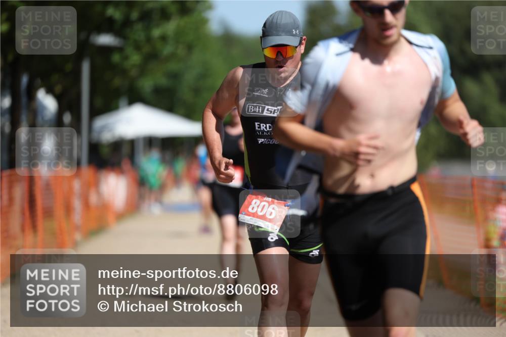 07.09.2025 - 19. Norderstedt Triathlon Michael Strokosch http://msf.ph/oto/8806098 07.09.2025 12:08:53 Laufen 185, 253, 806, 1244 meine-sportfotos.de