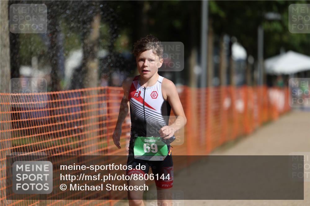 07.09.2025 - 19. Norderstedt Triathlon Michael Strokosch http://msf.ph/oto/8806144 07.09.2025 11:14:10 Laufen 69 meine-sportfotos.de