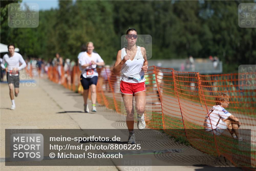 07.09.2025 - 19. Norderstedt Triathlon Michael Strokosch http://msf.ph/oto/8806225 07.09.2025 12:39:01 Laufen 165, 273, 724, 792 meine-sportfotos.de