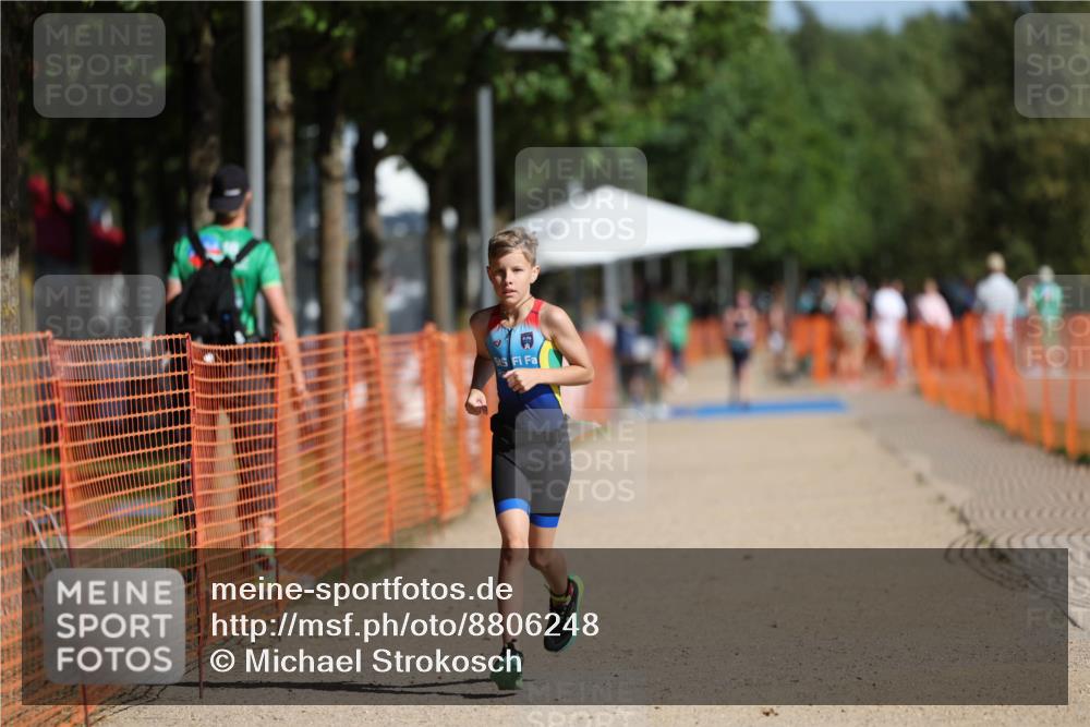 07.09.2025 - 19. Norderstedt Triathlon Michael Strokosch http://msf.ph/oto/8806248 07.09.2025 11:15:05 Laufen 98 meine-sportfotos.de