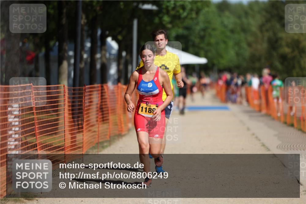 07.09.2025 - 19. Norderstedt Triathlon Michael Strokosch http://msf.ph/oto/8806249 07.09.2025 12:09:17 Laufen 228, 849, 1189 meine-sportfotos.de