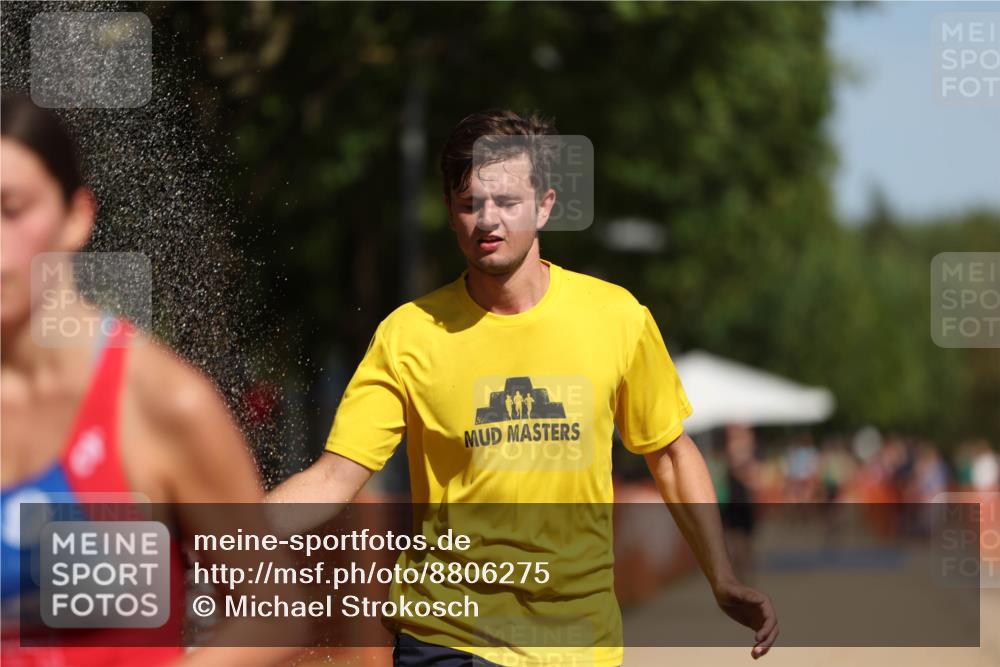 07.09.2025 - 19. Norderstedt Triathlon Michael Strokosch http://msf.ph/oto/8806275 07.09.2025 12:09:21 Laufen 228, 849, 1189 meine-sportfotos.de