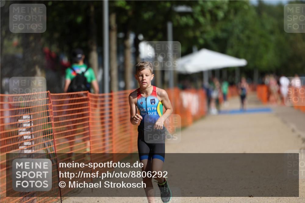 07.09.2025 - 19. Norderstedt Triathlon Michael Strokosch http://msf.ph/oto/8806292 07.09.2025 11:15:06 Laufen 98 meine-sportfotos.de