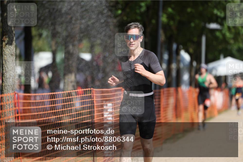 07.09.2025 - 19. Norderstedt Triathlon Michael Strokosch http://msf.ph/oto/8806344 07.09.2025 12:09:34 Laufen 859, 1383 meine-sportfotos.de