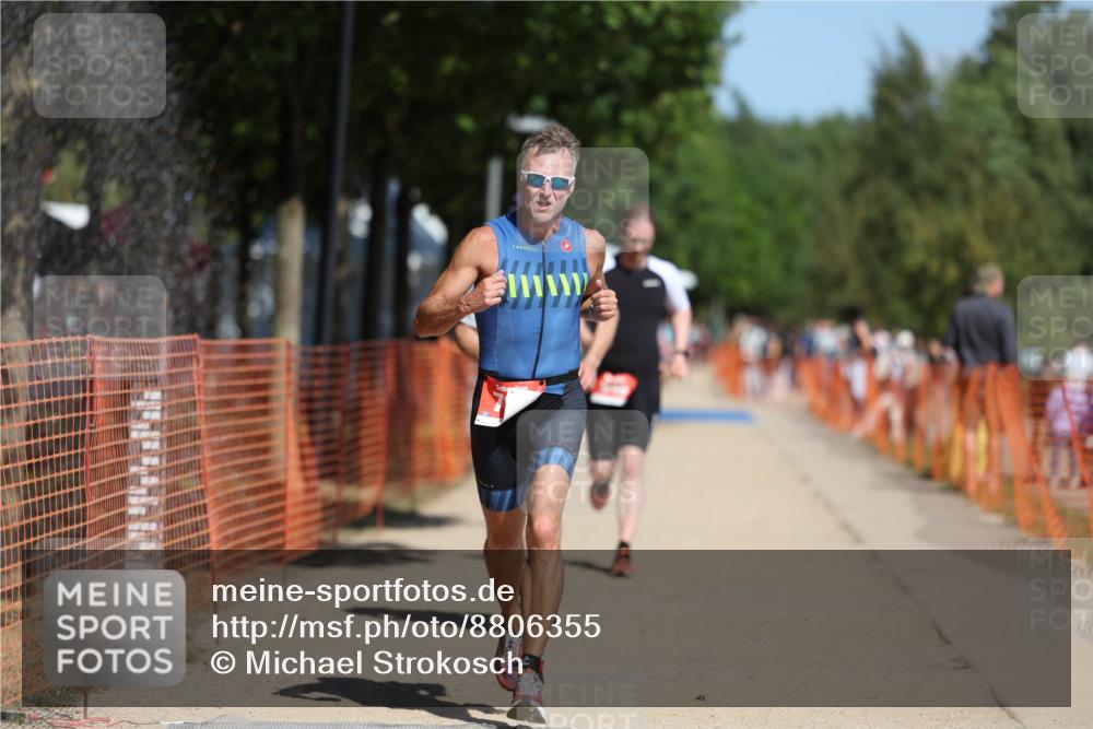 07.09.2025 - 19. Norderstedt Triathlon Michael Strokosch http://msf.ph/oto/8806355 07.09.2025 12:39:12 Laufen 791, 826, 849 meine-sportfotos.de