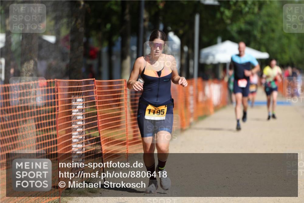 07.09.2025 - 19. Norderstedt Triathlon Michael Strokosch http://msf.ph/oto/8806418 07.09.2025 12:09:46 Laufen 1195, 1319 meine-sportfotos.de