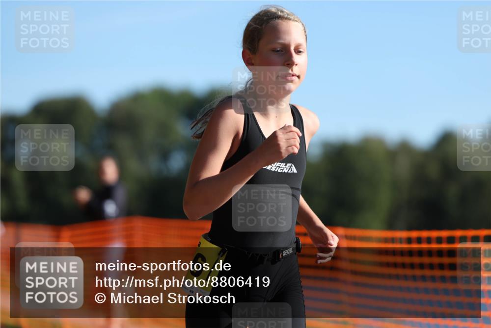 07.09.2025 - 19. Norderstedt Triathlon Michael Strokosch http://msf.ph/oto/8806419 07.09.2025 09:46:39 Laufen 616 meine-sportfotos.de