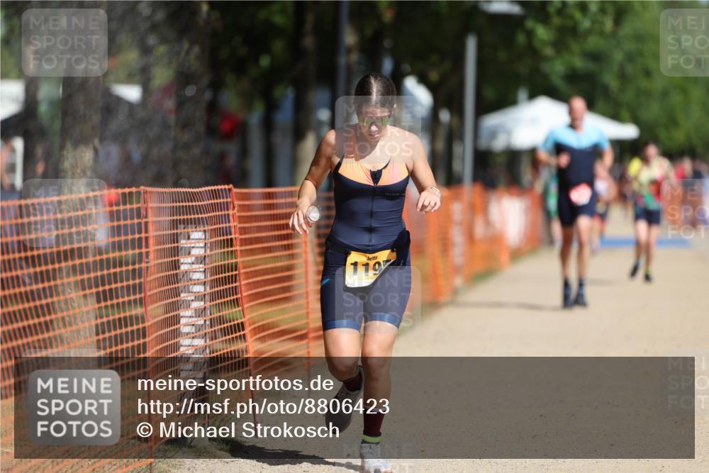 07.09.2025 - 19. Norderstedt Triathlon Michael Strokosch http://msf.ph/oto/8806423 07.09.2025 12:09:46 Laufen 1195, 1319 meine-sportfotos.de
