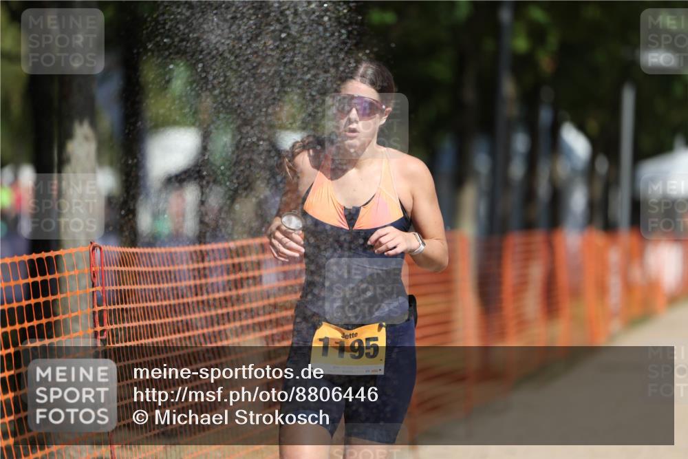 07.09.2025 - 19. Norderstedt Triathlon Michael Strokosch http://msf.ph/oto/8806446 07.09.2025 12:09:47 Laufen 1195, 1319 meine-sportfotos.de