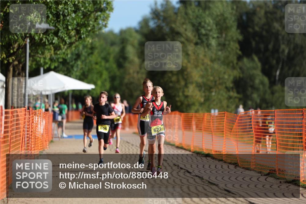 07.09.2025 - 19. Norderstedt Triathlon Michael Strokosch http://msf.ph/oto/8806448 07.09.2025 09:46:54 Laufen 615, 622 meine-sportfotos.de
