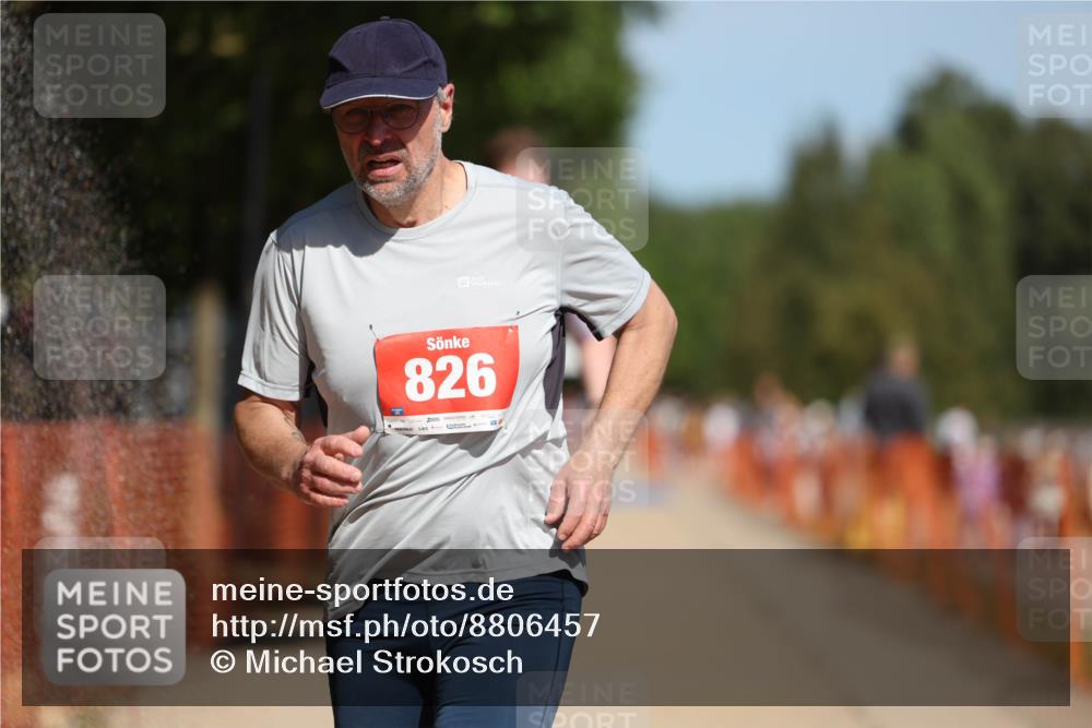 07.09.2025 - 19. Norderstedt Triathlon Michael Strokosch http://msf.ph/oto/8806457 07.09.2025 12:39:16 Laufen 791, 826, 849 meine-sportfotos.de