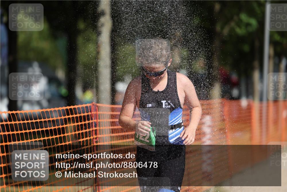 07.09.2025 - 19. Norderstedt Triathlon Michael Strokosch http://msf.ph/oto/8806478 07.09.2025 11:15:35 Laufen 122 meine-sportfotos.de
