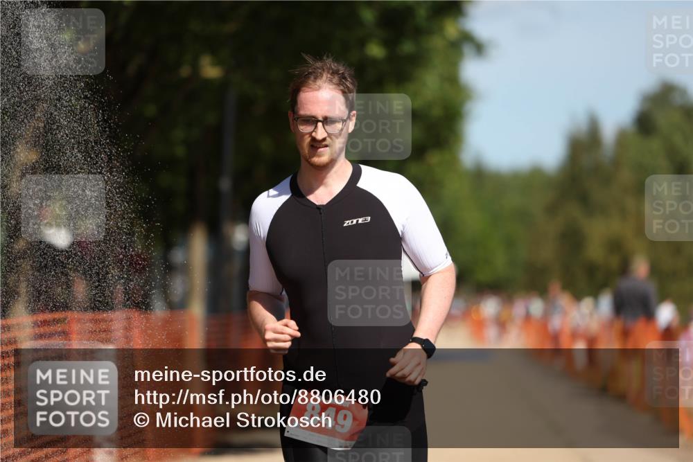 07.09.2025 - 19. Norderstedt Triathlon Michael Strokosch http://msf.ph/oto/8806480 07.09.2025 12:39:17 Laufen 791, 826, 849 meine-sportfotos.de