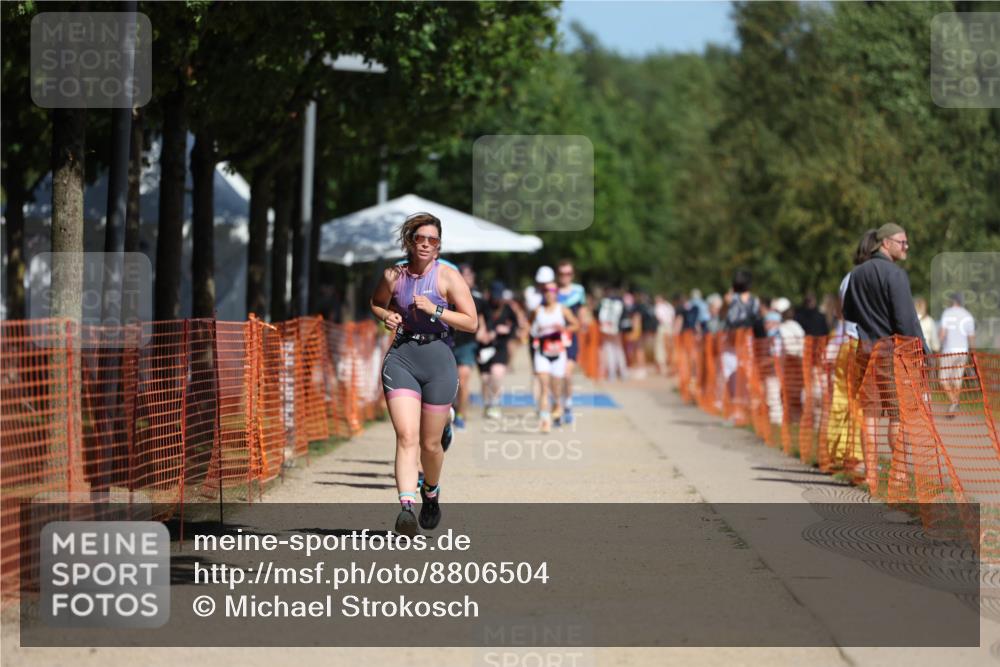 07.09.2025 - 19. Norderstedt Triathlon Michael Strokosch http://msf.ph/oto/8806504 07.09.2025 12:39:40 Laufen 748, 763 meine-sportfotos.de