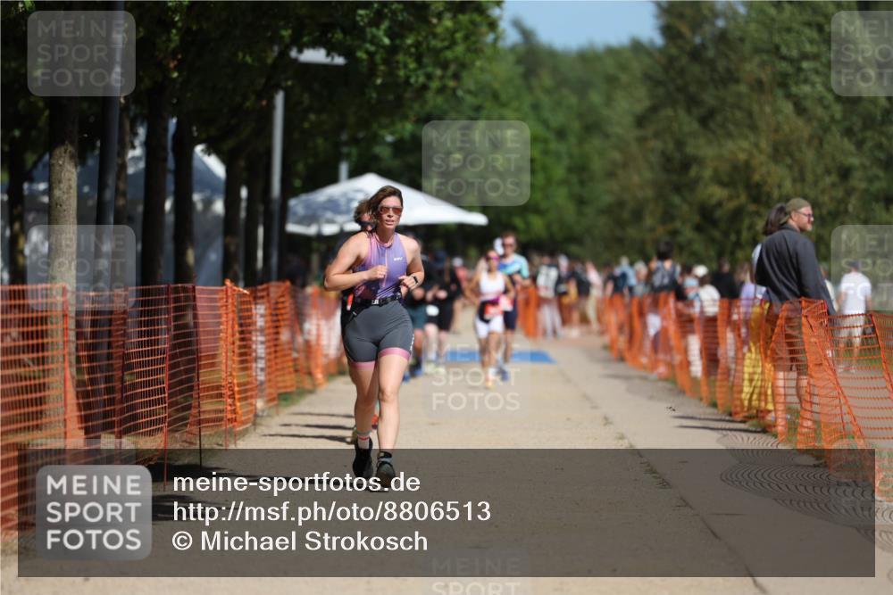 07.09.2025 - 19. Norderstedt Triathlon Michael Strokosch http://msf.ph/oto/8806513 07.09.2025 12:39:40 Laufen 748, 763 meine-sportfotos.de