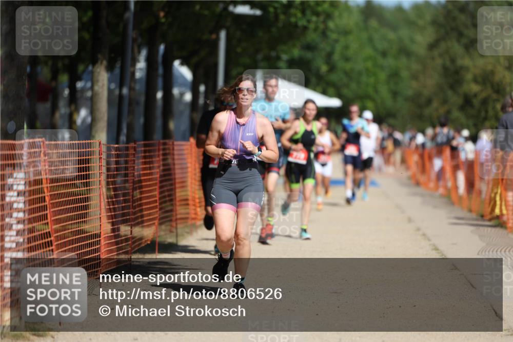07.09.2025 - 19. Norderstedt Triathlon Michael Strokosch http://msf.ph/oto/8806526 07.09.2025 12:39:43 Laufen 748, 763, 778, 1239 meine-sportfotos.de