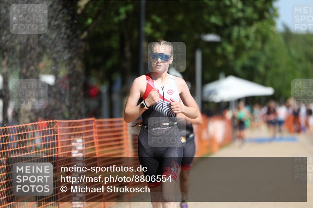 07.09.2025 - 19. Norderstedt Triathlon Michael Strokosch http://msf.ph/oto/8806554 07.09.2025 12:10:00 Laufen 860, 1153, 1197 meine-sportfotos.de