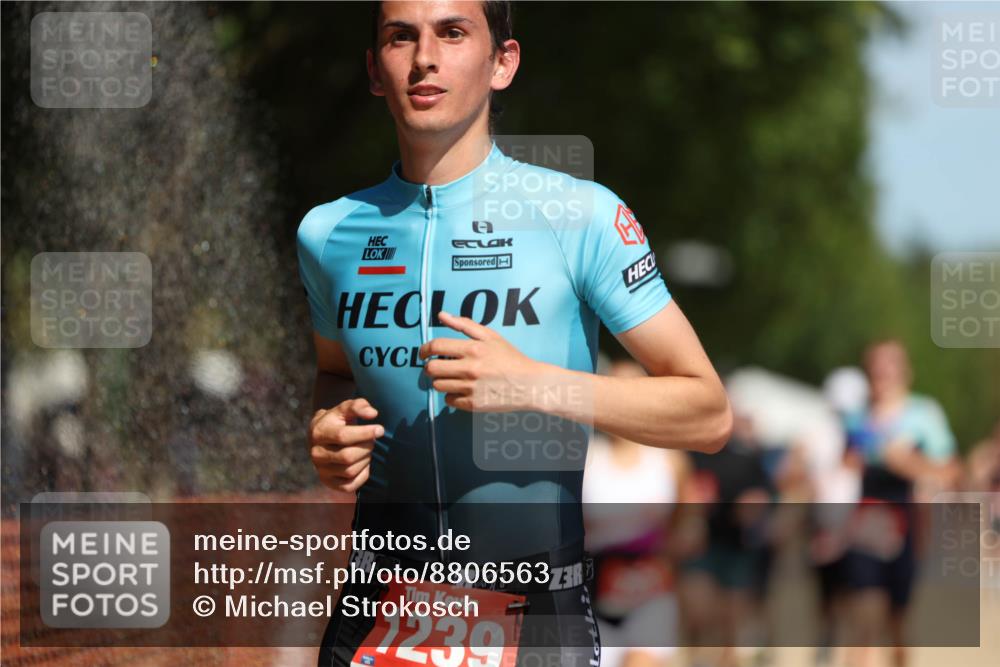 07.09.2025 - 19. Norderstedt Triathlon Michael Strokosch http://msf.ph/oto/8806563 07.09.2025 12:39:51 Laufen 243, 748, 767, 778, 856, 1239, 1255, 1276 meine-sportfotos.de