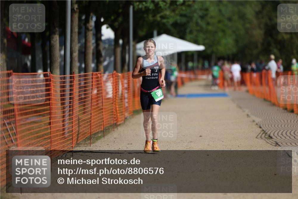 07.09.2025 - 19. Norderstedt Triathlon Michael Strokosch http://msf.ph/oto/8806576 07.09.2025 11:17:28 Laufen 59 meine-sportfotos.de