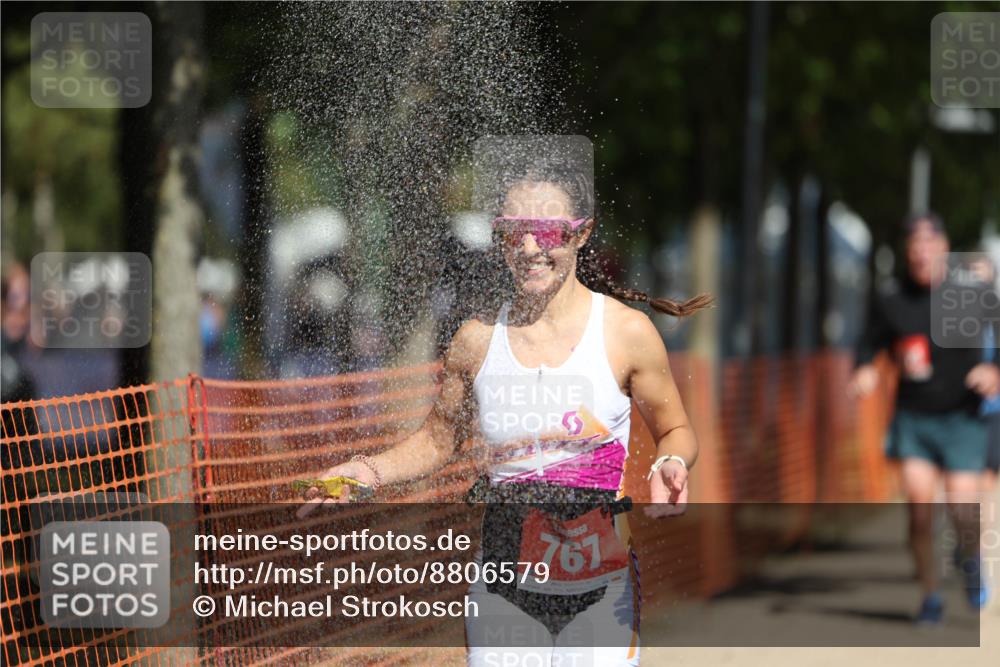 07.09.2025 - 19. Norderstedt Triathlon Michael Strokosch http://msf.ph/oto/8806579 07.09.2025 12:39:53 Laufen 243, 767, 778, 852, 856, 1239, 1255, 1276 meine-sportfotos.de