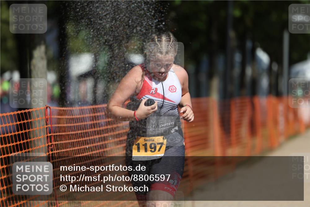 07.09.2025 - 19. Norderstedt Triathlon Michael Strokosch http://msf.ph/oto/8806597 07.09.2025 12:10:03 Laufen 1153, 1197 meine-sportfotos.de