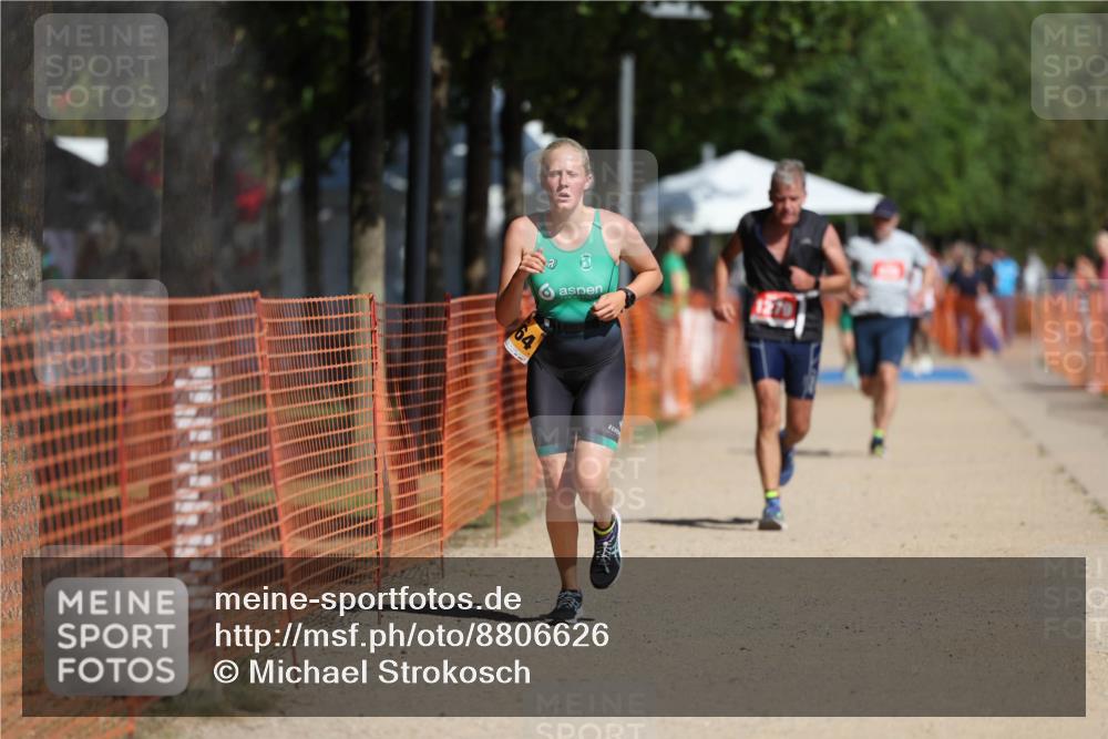 07.09.2025 - 19. Norderstedt Triathlon Michael Strokosch http://msf.ph/oto/8806626 07.09.2025 12:10:13 Laufen 1164, 1279 meine-sportfotos.de