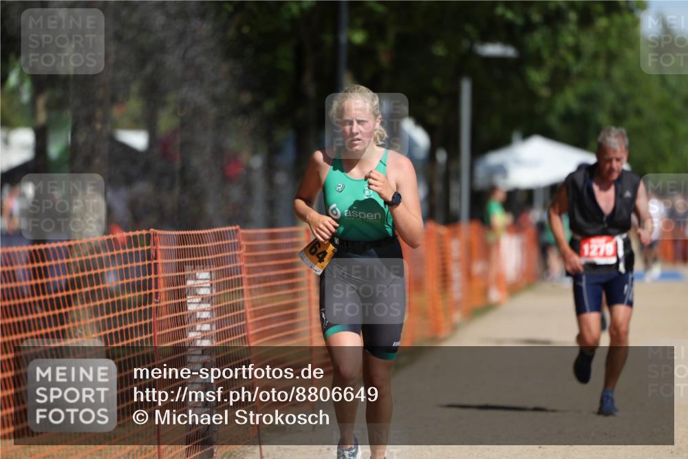 07.09.2025 - 19. Norderstedt Triathlon Michael Strokosch http://msf.ph/oto/8806649 07.09.2025 12:10:15 Laufen 826, 1164, 1279 meine-sportfotos.de