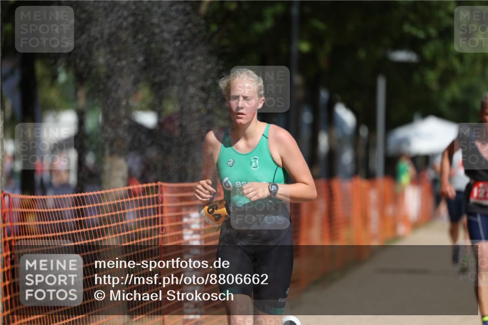 07.09.2025 - 19. Norderstedt Triathlon Michael Strokosch http://msf.ph/oto/8806662 07.09.2025 12:10:16 Laufen 826, 1164, 1279 meine-sportfotos.de
