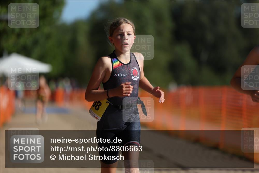07.09.2025 - 19. Norderstedt Triathlon Michael Strokosch http://msf.ph/oto/8806663 07.09.2025 09:47:05 Laufen 602, 606, 608, 615 meine-sportfotos.de