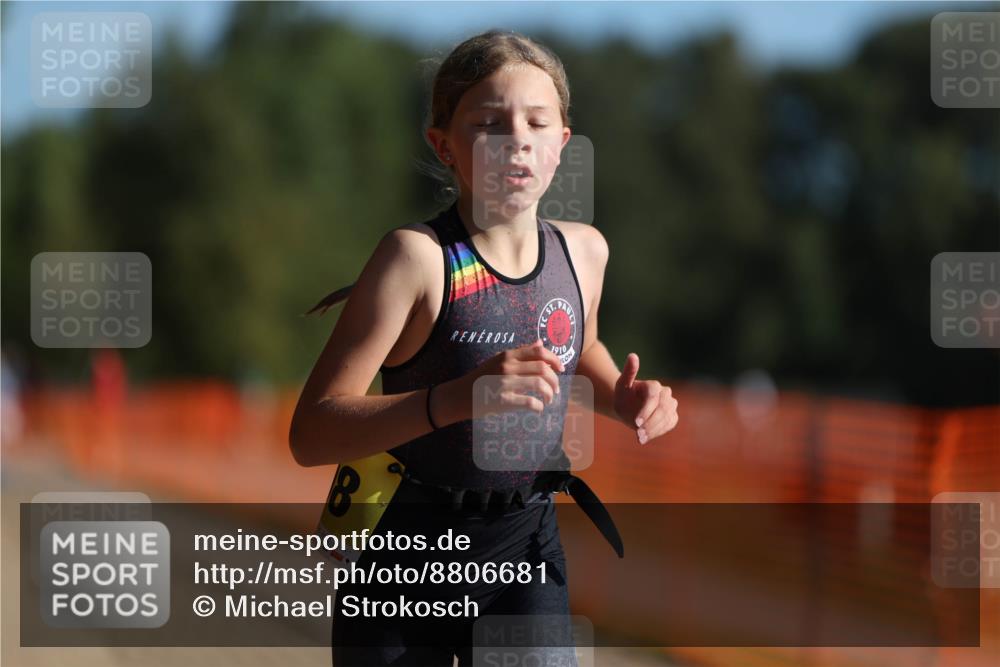 07.09.2025 - 19. Norderstedt Triathlon Michael Strokosch http://msf.ph/oto/8806681 07.09.2025 09:47:06 Laufen 602, 606, 608 meine-sportfotos.de