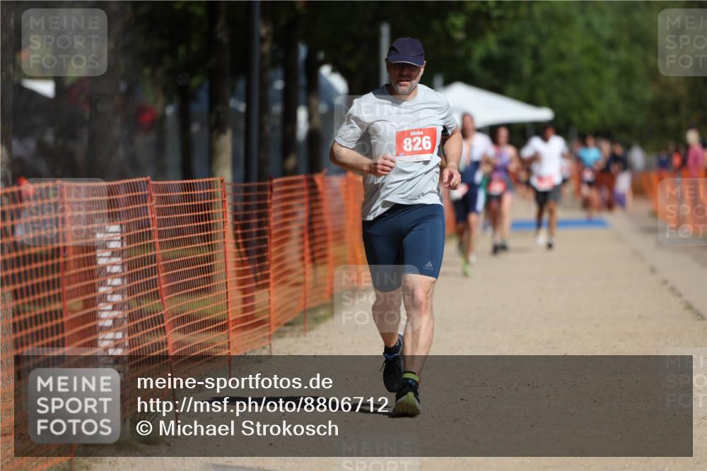 07.09.2025 - 19. Norderstedt Triathlon Michael Strokosch http://msf.ph/oto/8806712 07.09.2025 12:10:20 Laufen 826, 1164, 1279 meine-sportfotos.de