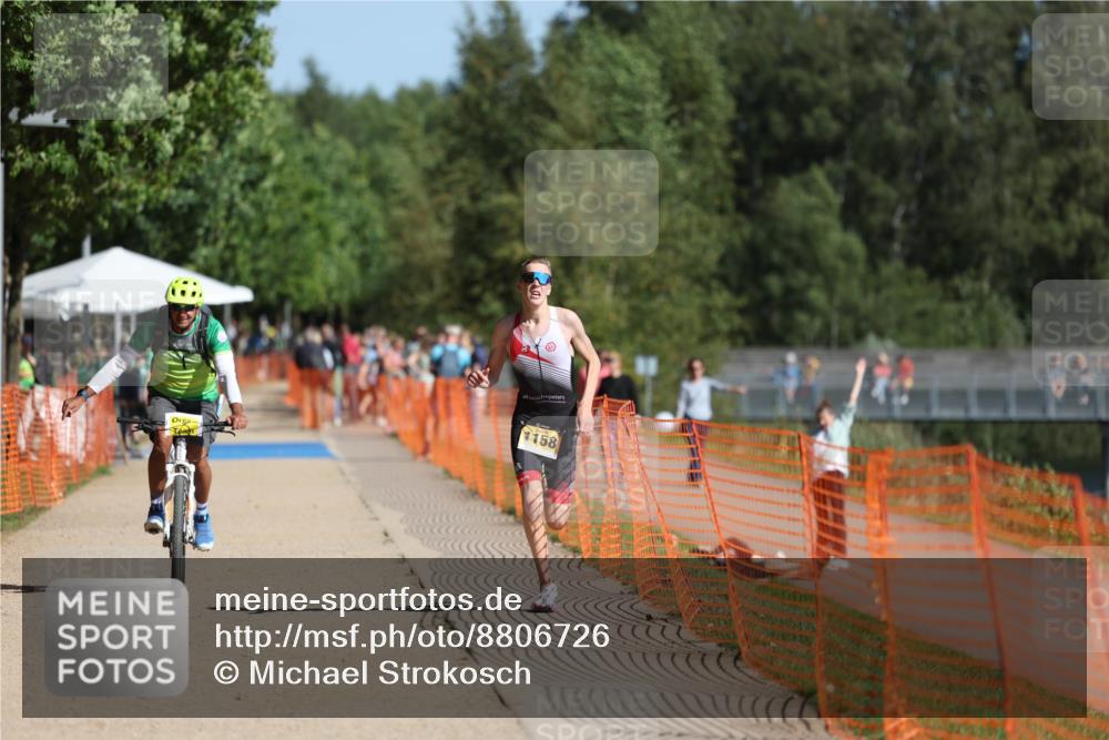 07.09.2025 - 19. Norderstedt Triathlon Michael Strokosch http://msf.ph/oto/8806726 07.09.2025 11:28:11 Laufen 1158 meine-sportfotos.de