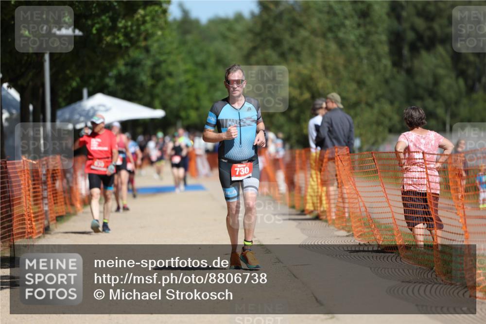 07.09.2025 - 19. Norderstedt Triathlon Michael Strokosch http://msf.ph/oto/8806738 07.09.2025 12:40:16 Laufen 286, 730 meine-sportfotos.de