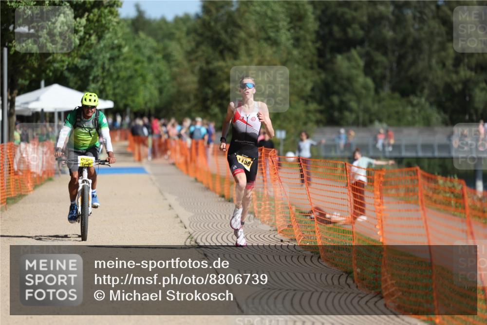 07.09.2025 - 19. Norderstedt Triathlon Michael Strokosch http://msf.ph/oto/8806739 07.09.2025 11:28:11 Laufen 1158 meine-sportfotos.de