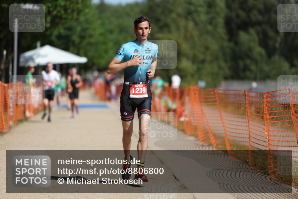07.09.2025 - 19. Norderstedt Triathlon Michael Strokosch http://msf.ph/oto/8806800 07.09.2025 12:10:38 Laufen 1239 meine-sportfotos.de