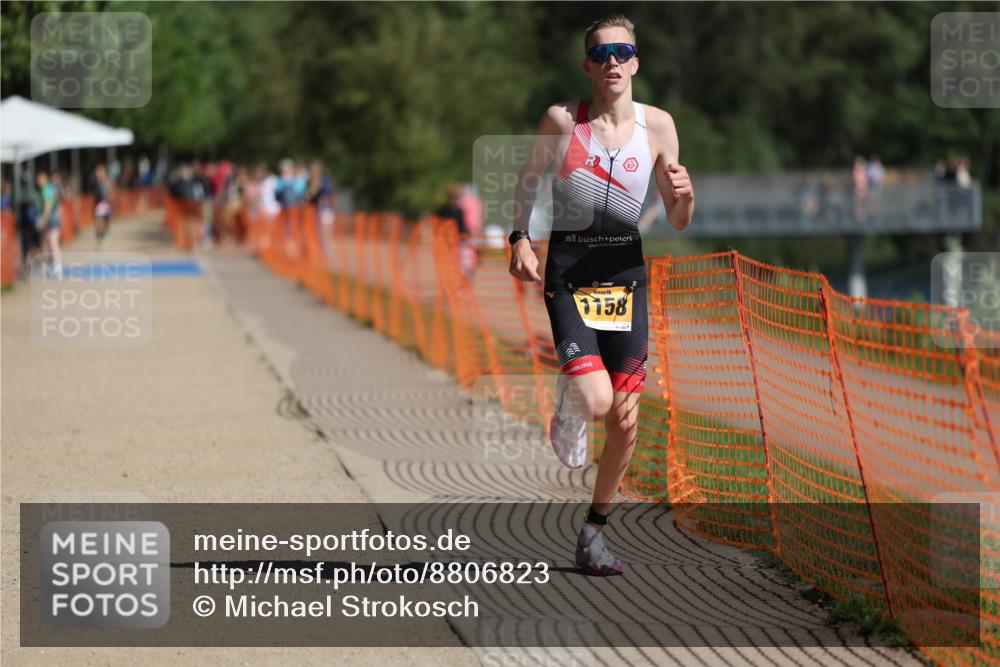 07.09.2025 - 19. Norderstedt Triathlon Michael Strokosch http://msf.ph/oto/8806823 07.09.2025 11:28:13 Laufen 1158 meine-sportfotos.de