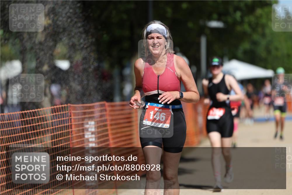 07.09.2025 - 19. Norderstedt Triathlon Michael Strokosch http://msf.ph/oto/8806928 07.09.2025 12:40:36 Laufen 146, 170, 709, 1288 meine-sportfotos.de