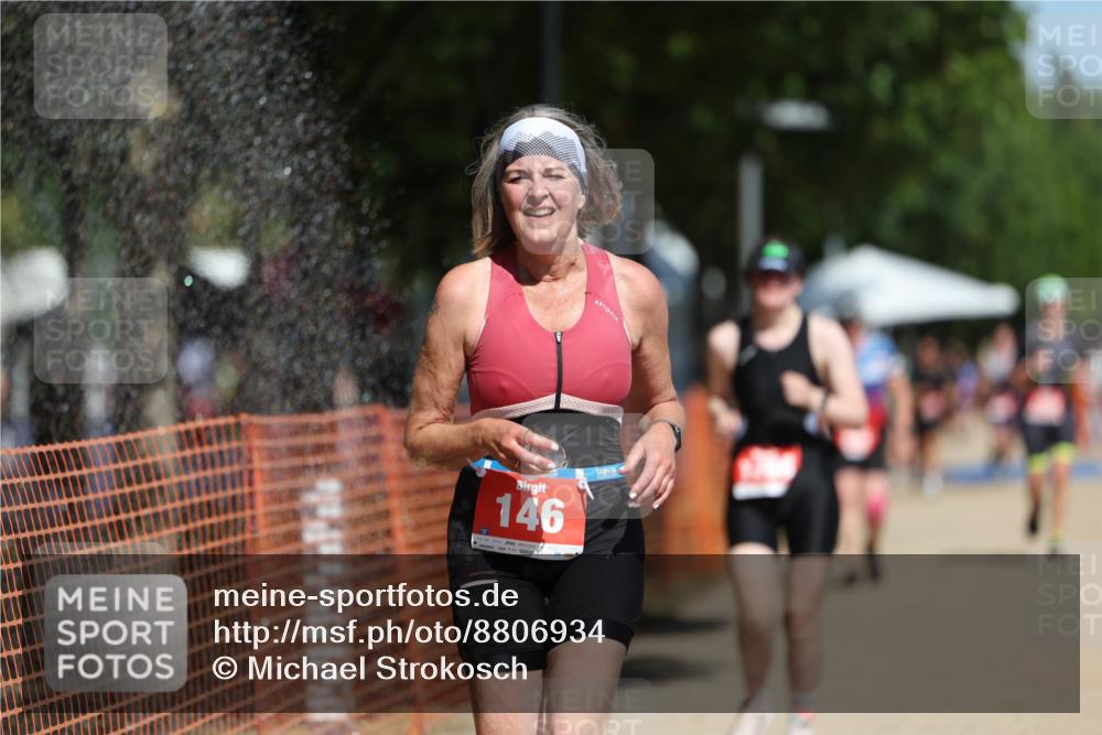 07.09.2025 - 19. Norderstedt Triathlon Michael Strokosch http://msf.ph/oto/8806934 07.09.2025 12:40:36 Laufen 146, 170, 709, 1288 meine-sportfotos.de