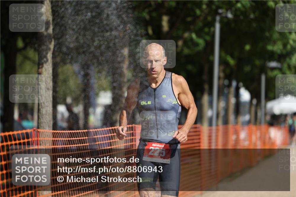 07.09.2025 - 19. Norderstedt Triathlon Michael Strokosch http://msf.ph/oto/8806943 07.09.2025 11:28:37 Laufen 225 meine-sportfotos.de