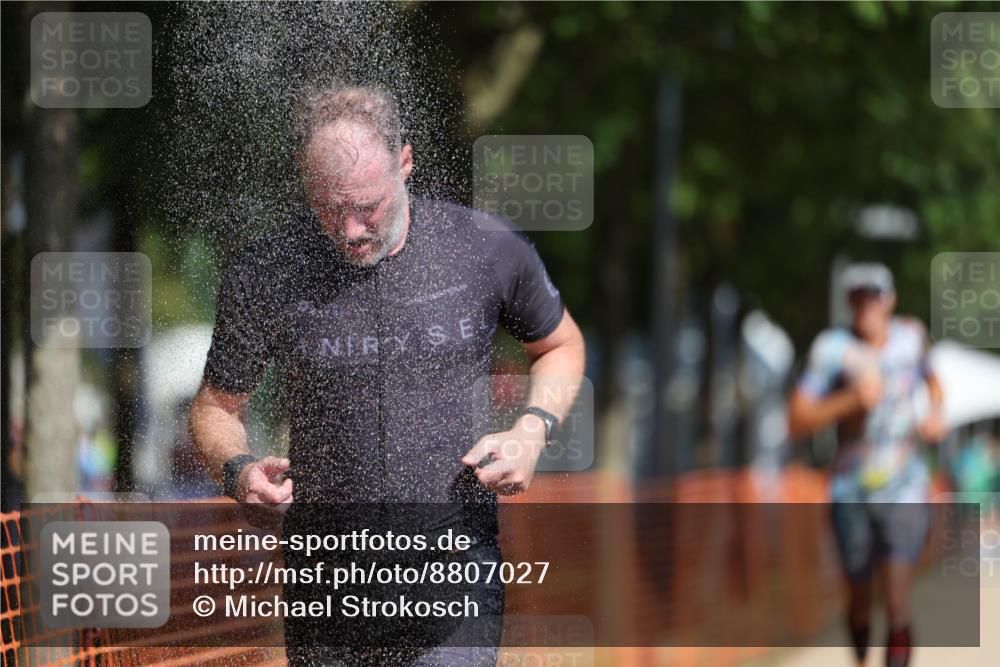 07.09.2025 - 19. Norderstedt Triathlon Michael Strokosch http://msf.ph/oto/8807027 07.09.2025 12:11:18 Laufen 729, 787 meine-sportfotos.de