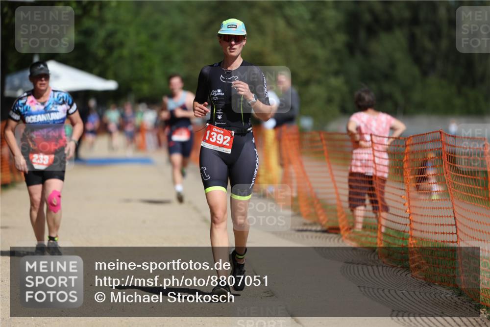 07.09.2025 - 19. Norderstedt Triathlon Michael Strokosch http://msf.ph/oto/8807051 07.09.2025 12:40:43 Laufen 218, 233, 709, 1392 meine-sportfotos.de