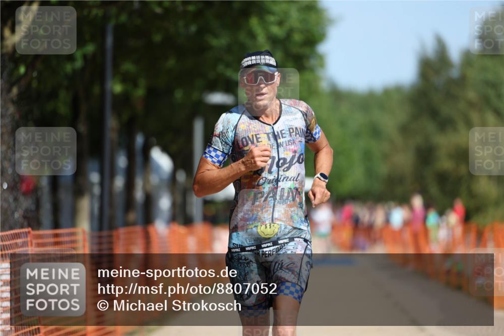 07.09.2025 - 19. Norderstedt Triathlon Michael Strokosch http://msf.ph/oto/8807052 07.09.2025 12:11:20 Laufen 729, 787 meine-sportfotos.de