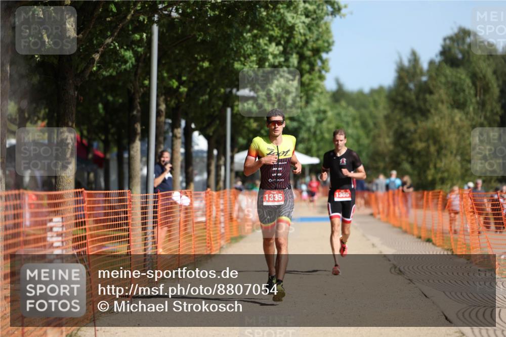 07.09.2025 - 19. Norderstedt Triathlon Michael Strokosch http://msf.ph/oto/8807054 07.09.2025 11:29:23 Laufen 1335, 1355 meine-sportfotos.de