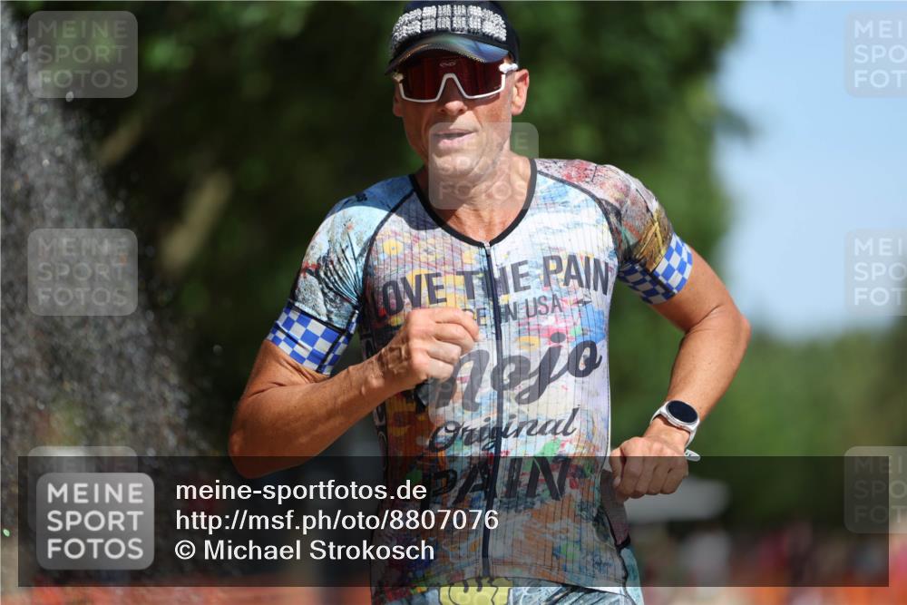07.09.2025 - 19. Norderstedt Triathlon Michael Strokosch http://msf.ph/oto/8807076 07.09.2025 12:11:22 Laufen 729, 787 meine-sportfotos.de