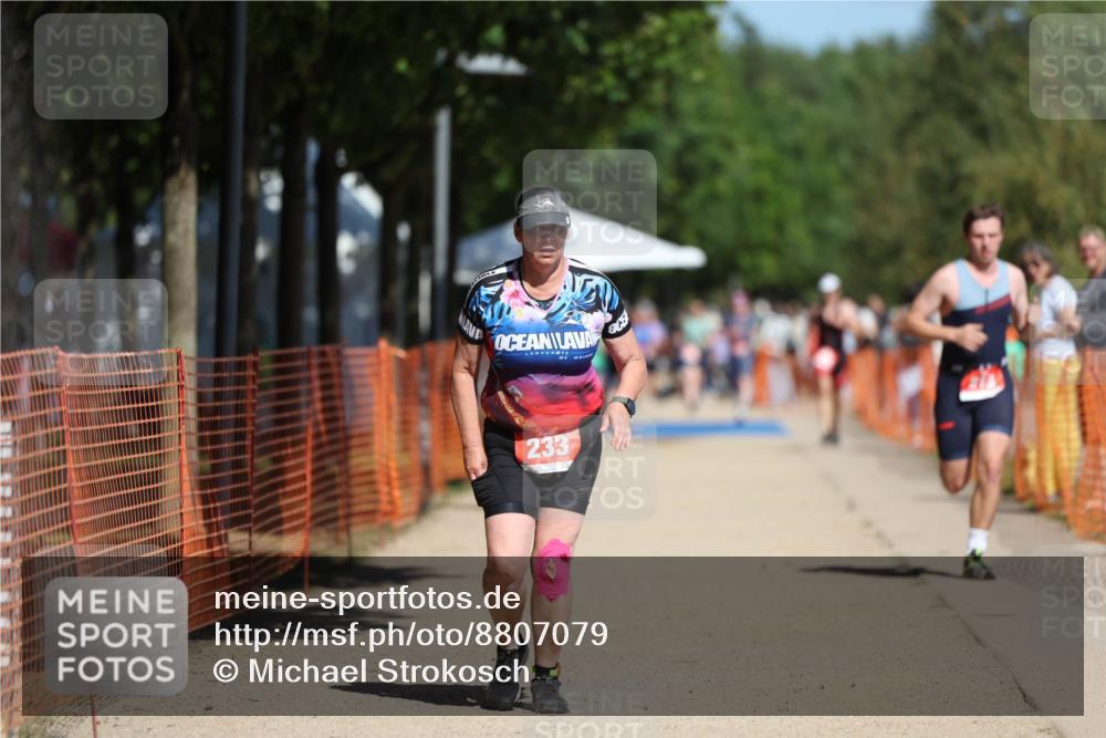 07.09.2025 - 19. Norderstedt Triathlon Michael Strokosch http://msf.ph/oto/8807079 07.09.2025 12:40:45 Laufen 218, 233, 709, 1392 meine-sportfotos.de