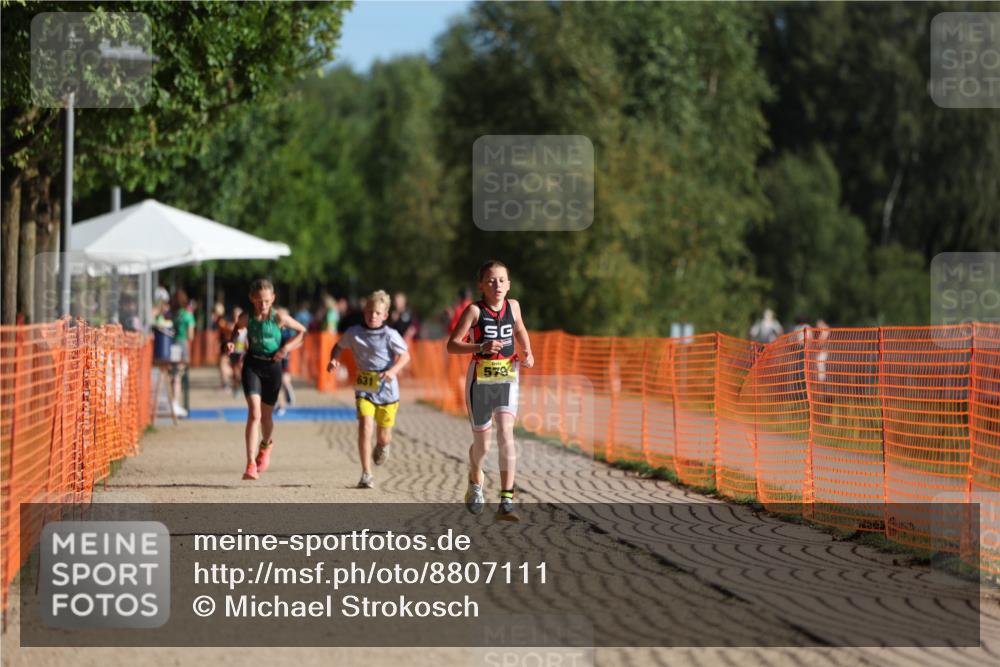 07.09.2025 - 19. Norderstedt Triathlon Michael Strokosch http://msf.ph/oto/8807111 07.09.2025 09:48:11 Laufen 579 meine-sportfotos.de