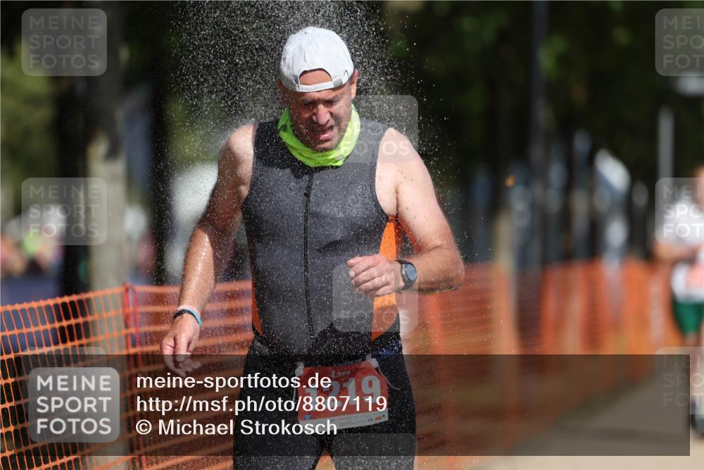 07.09.2025 - 19. Norderstedt Triathlon Michael Strokosch http://msf.ph/oto/8807119 07.09.2025 12:11:36 Laufen 719, 1219 meine-sportfotos.de