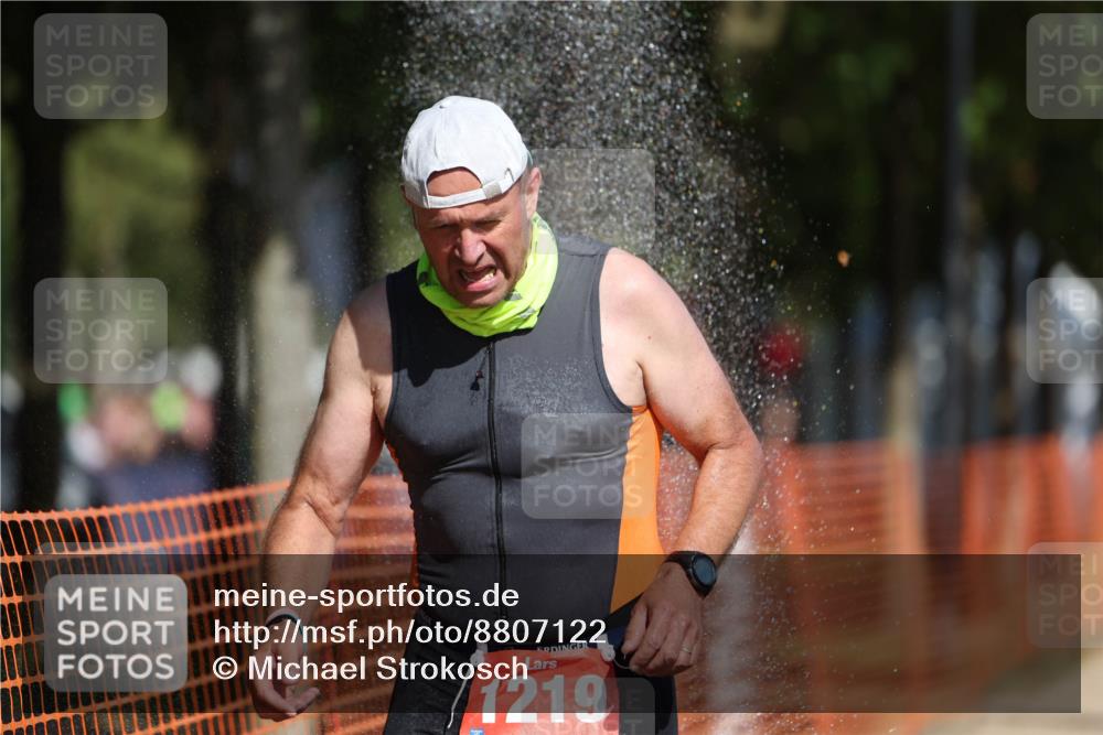 07.09.2025 - 19. Norderstedt Triathlon Michael Strokosch http://msf.ph/oto/8807122 07.09.2025 12:11:36 Laufen 719, 1219 meine-sportfotos.de