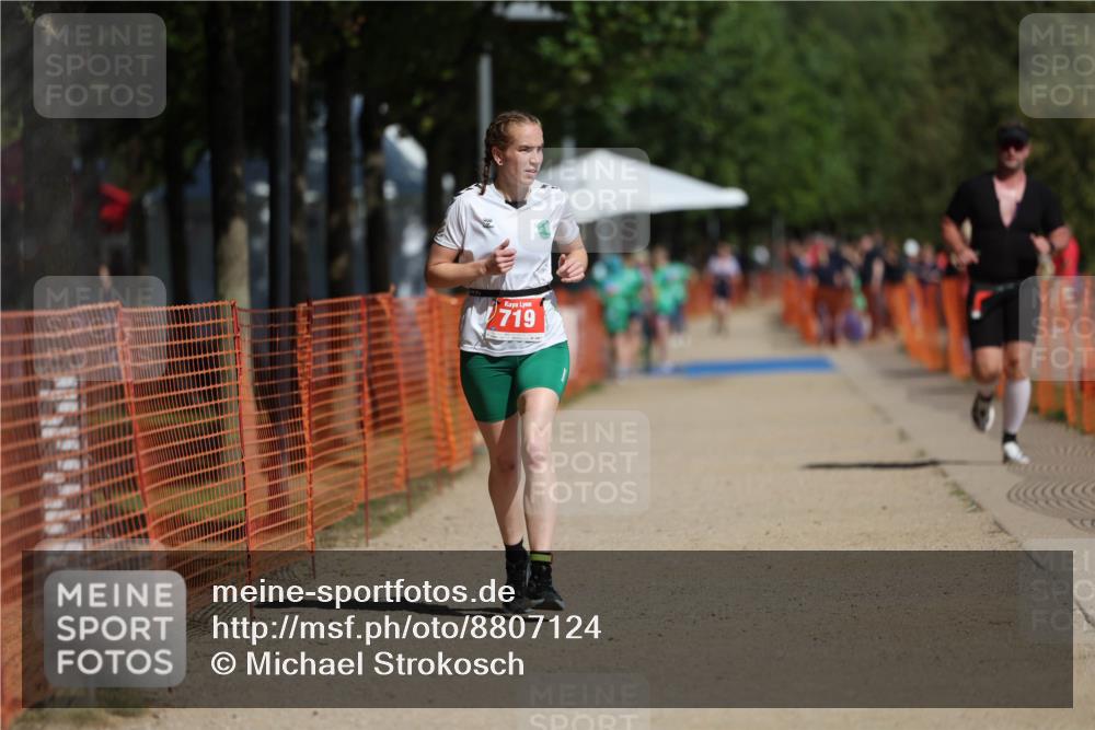 07.09.2025 - 19. Norderstedt Triathlon Michael Strokosch http://msf.ph/oto/8807124 07.09.2025 12:11:38 Laufen 281, 719, 1219 meine-sportfotos.de