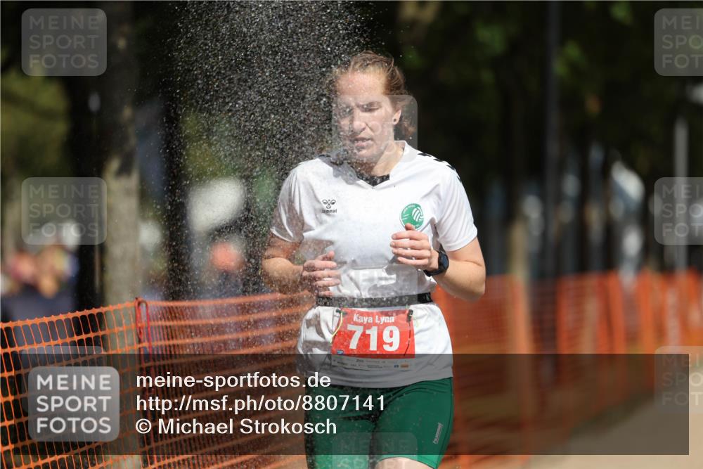 07.09.2025 - 19. Norderstedt Triathlon Michael Strokosch http://msf.ph/oto/8807141 07.09.2025 12:11:41 Laufen 281, 719 meine-sportfotos.de